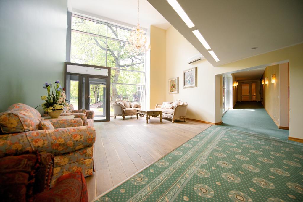 Villa Hotel Theresa Раквере Екстер'єр фото