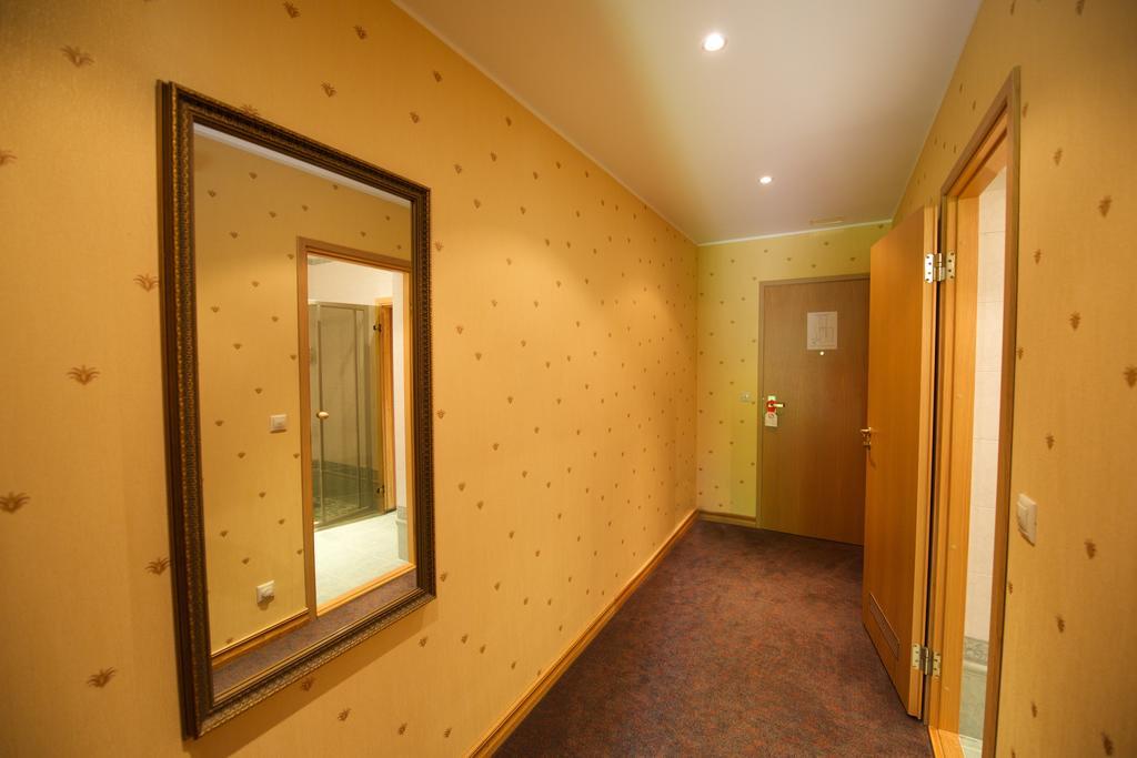 Villa Hotel Theresa Раквере Номер фото