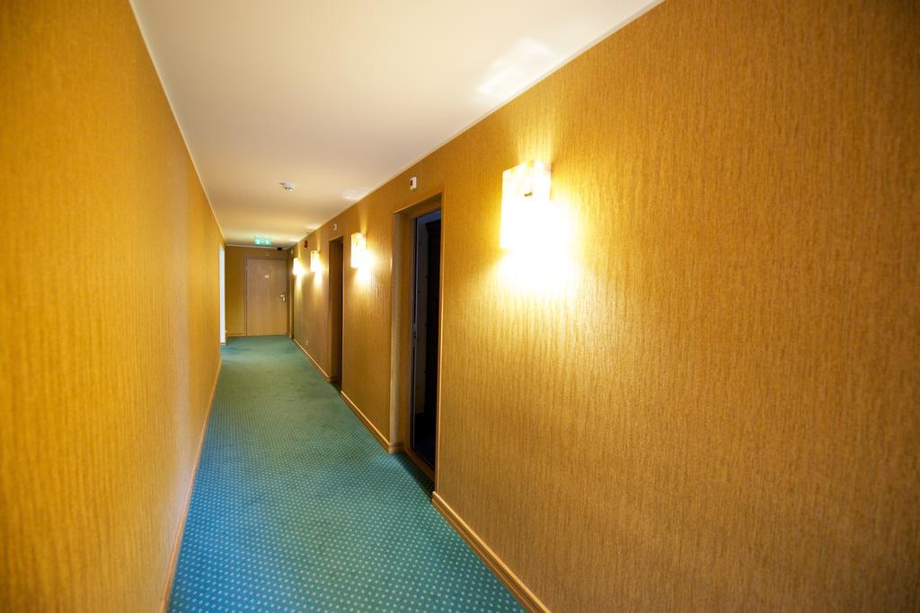 Villa Hotel Theresa Раквере Екстер'єр фото