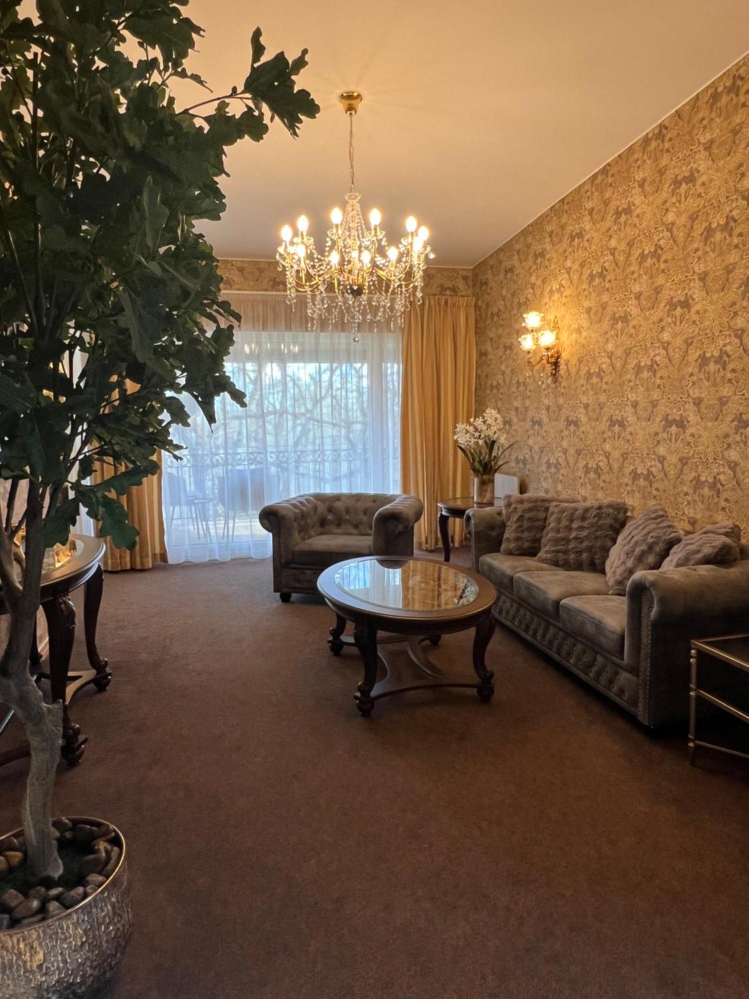 Villa Hotel Theresa Раквере Екстер'єр фото