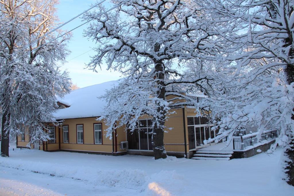 Villa Hotel Theresa Раквере Екстер'єр фото